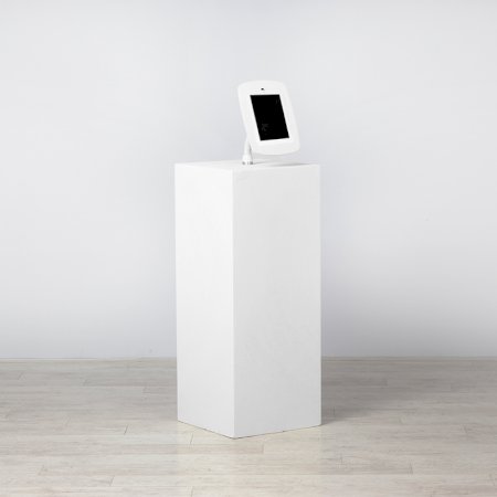 1 iPad Plinth 400 x 400 x 1000 (h)