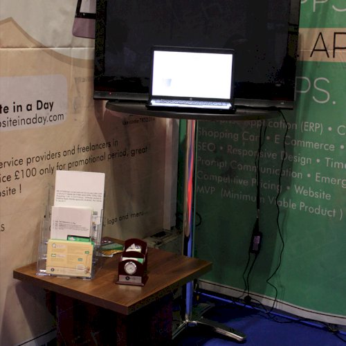 Walnut Furniture for Ultra-Classy Exhibitions