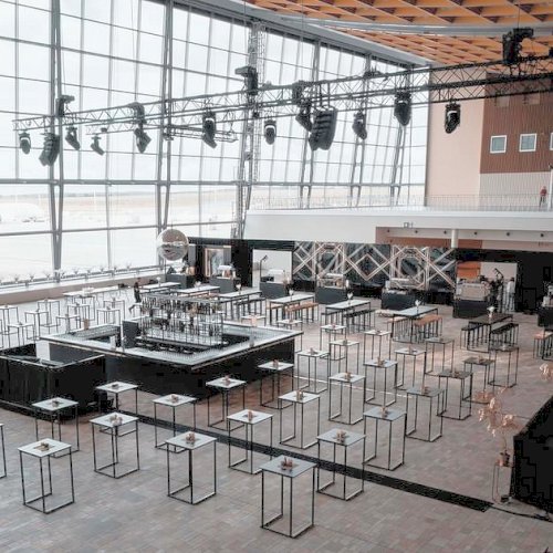 Nevada Box Frame Tables