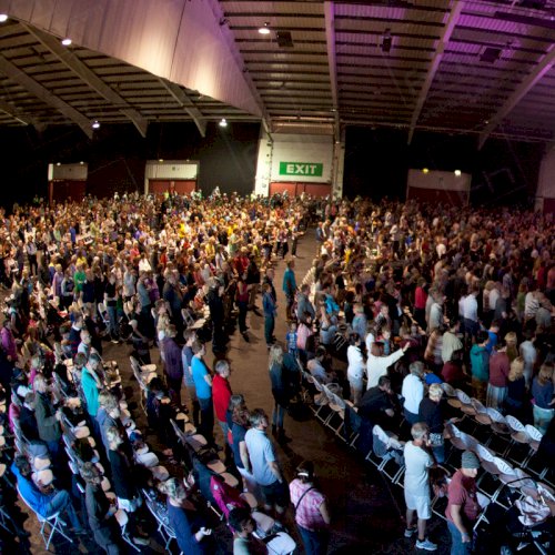 Guests enjoying the show!